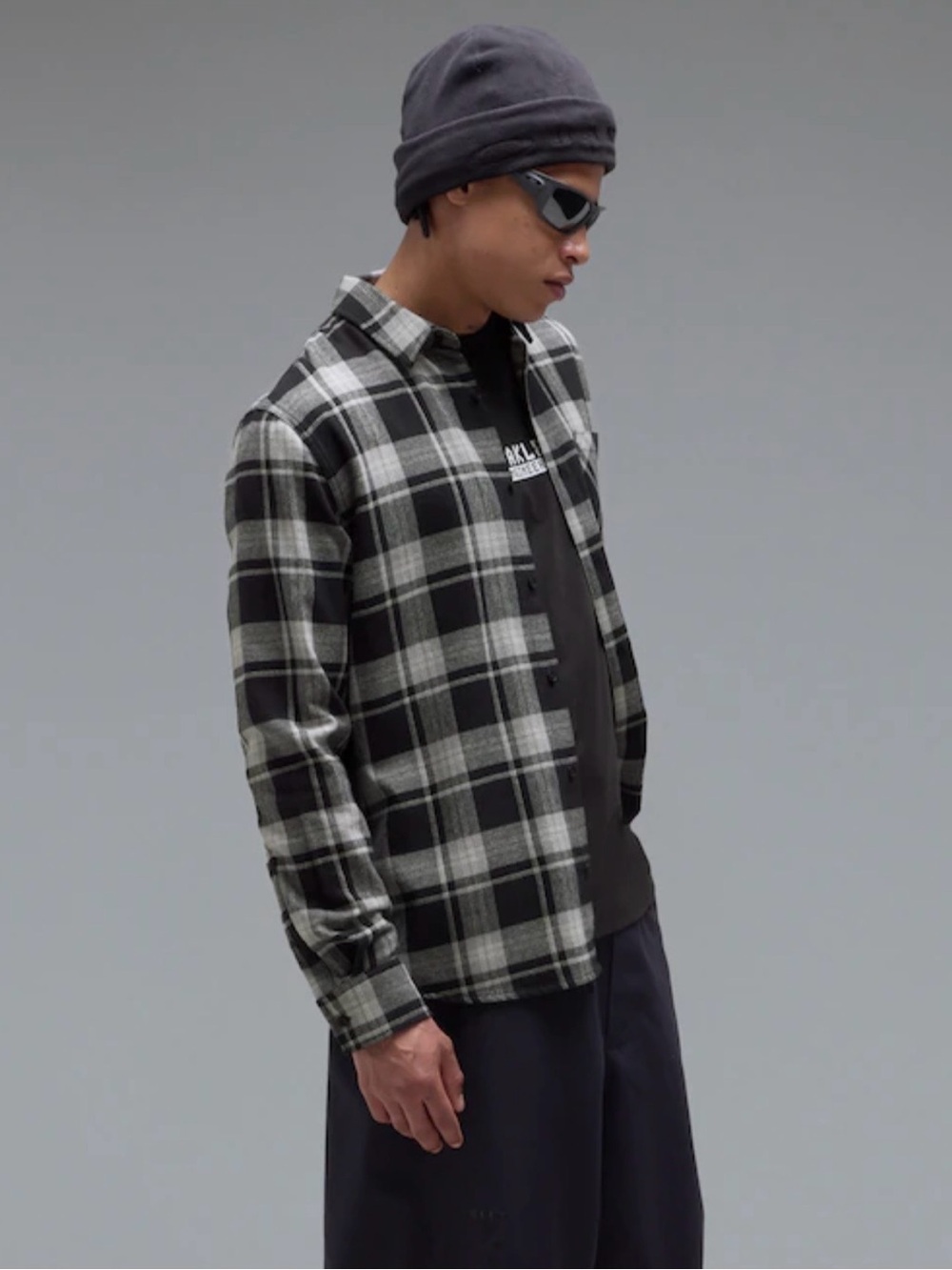 Plaid flannel shirt button down